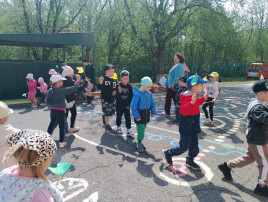 Праздник "Здравствуй лето" Праздник "Здравствуй лето".