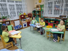 Скоро в школу Скоро в школу.
